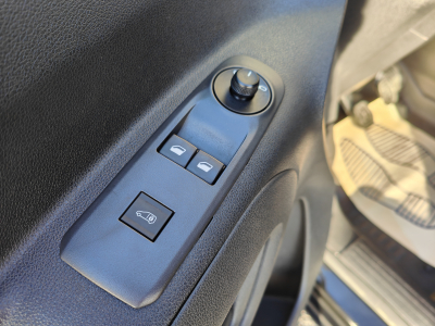 Peugeot Partner 1.6 HDI 3 PLACES CLIMATISATION CARPLAY GPS BLUETOOTH