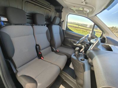 Peugeot Partner 1.6 HDI 3 PLACES CLIMATISATION CARPLAY GPS BLUETOOTH