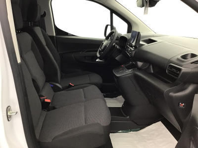 Citroën Berlingo 130 EAT8 L2H1 3 Sitzer/Klimaauto/Kamera/Smartlink