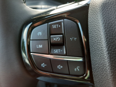 Ford Transit Custom 232 BVA PHEV L2H1 Kombi Limited