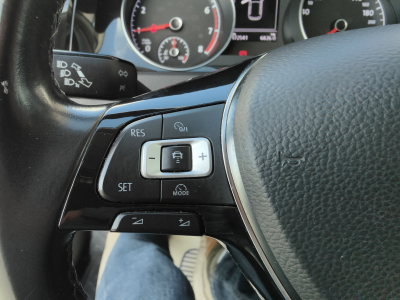 Volkswagen Golf 1.0 TSI JOIN GPS CARPLAY CAMERA APS AV/ARR