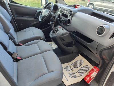 Citroën Berlingo 1.6 HDI 3 PLACES CLIMATISATION RADIO