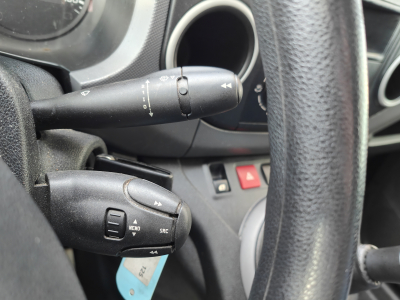 Citroën Berlingo 1.6 HDI 3 PLACES CLIMATISATION RADIO