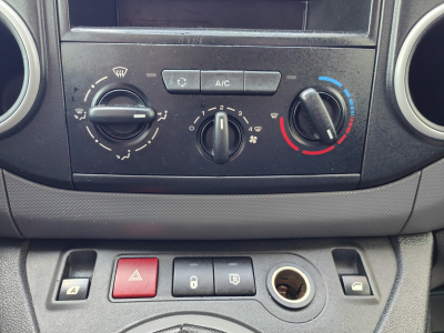 Citroën Berlingo 1.6 HDI 3 PLACES CLIMATISATION RADIO