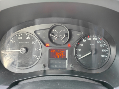 Citroën Berlingo 1.6 HDI 3 PLACES CLIMATISATION RADIO