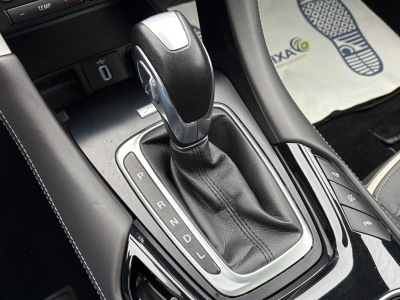 Ford Mondeo Mondeo Turnier Hybrid Vignale/Pano