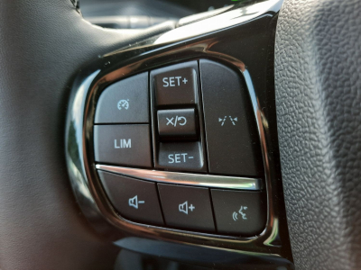 Ford Transit Custom 232 BVA PHEV L2H1 Kombi Limited