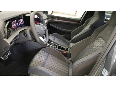 Volkswagen Golf 2.0 TDI 150 DSG R-Line