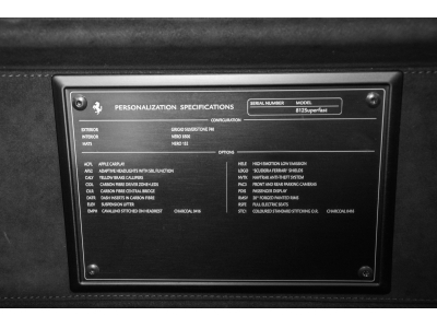 Ferrari 812 Superfast 6.5 V12 - GRIGIO SILVERSTONE