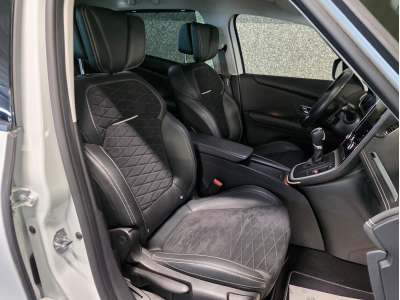 Renault Scenic 1.6 TCe 160 EDC BLACK EDITION BOSE HEAD UP CUIR NAVI