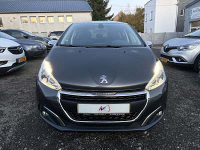 Peugeot 208 1.2 ESSENCE 110CV