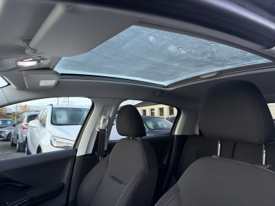 Peugeot 208 1.2 ESSENCE 110CV