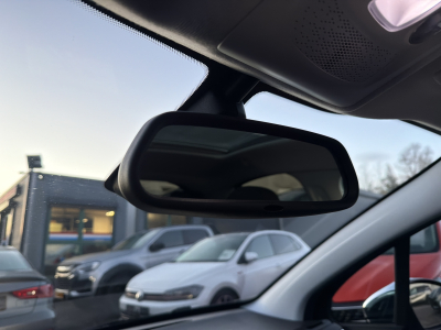 Peugeot 208 1.2 ESSENCE 110CV