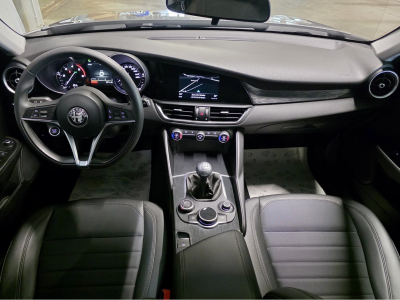 Alfa Romeo Giulia 2.2D NAVI
