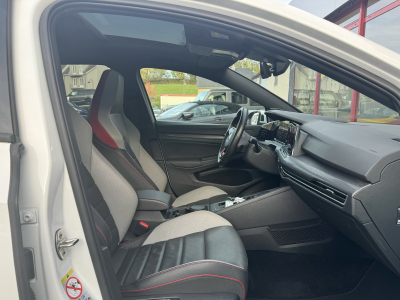 Volkswagen Golf GTI 2.0 TSI 300 CLUBSPORT DCC IQ LIGHT HEAD UP HARMAN KARDON PANO CUIR NAVI