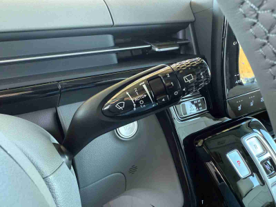 Hyundai Staria 1.6 T-GDI HEV 225 Luxury