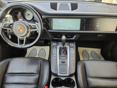 Porsche Macan 3.0 GTS PDK TOIT PANO OUVRANT SIEGES CHAUFFANTS CARPLAY
