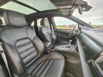 Porsche Macan 3.0 GTS PDK TOIT PANO OUVRANT SIEGES CHAUFFANTS CARPLAY