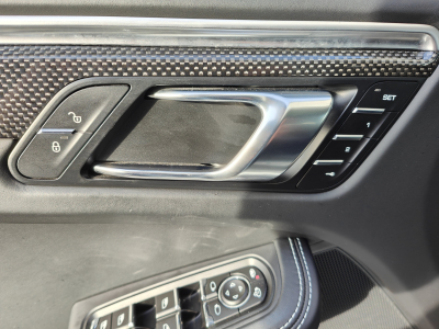 Porsche Macan 3.0 GTS PDK TOIT PANO OUVRANT SIEGES CHAUFFANTS CARPLAY