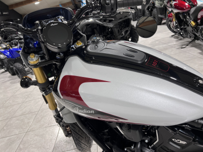 Indian 101 Scout Classic Ltd + Tech White  Metallic  w/ graphics