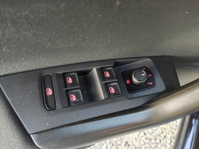 Volkswagen Polo 1.6 TDI CLIM GPS CARPLAY APS AV/AR