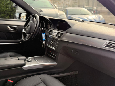 Mercedes-Benz E 350 BlueTec T-Modell/Panoramadach/360 Kamera/