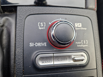 Subaru WRX STI AWD 2.4  300 CV AM 2018  (Moteur refait)