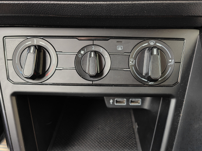 Volkswagen Polo 1.0i CARPLAY PHARES AUTO BLUETOOTH