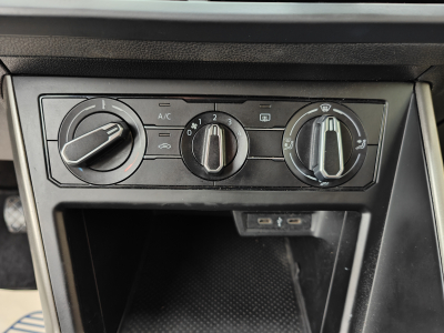 Volkswagen Polo 1.0 TSI CARPLAY GPS BLUETOOTH APS AV ET ARR