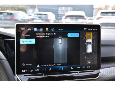 Volkswagen Golf 1.5 eTSI R-Line DSG