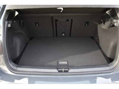 Volkswagen Golf 1.5 eTSI R-Line DSG