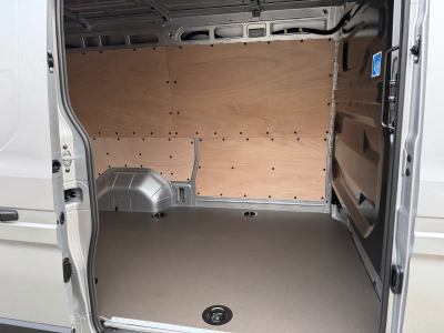 Renault Master 170 AT9 L2H2 NAVY/AHK/Holz/360°