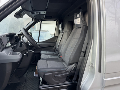 Renault Master 170 AT9 L2H2 NAVY/AHK/Holz/360°