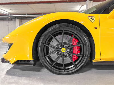 Ferrari 488 Pista FULL CARBON SPEC/ LIFT/ FULL FERRARI SERVICE