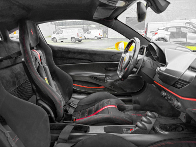 Ferrari 488 Pista FULL CARBON SPEC/ LIFT/ FULL FERRARI SERVICE