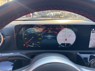 Mercedes-Benz A 180 AMG-LINE 136CV