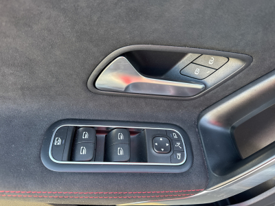 Mercedes-Benz A 180 AMG-LINE 136CV