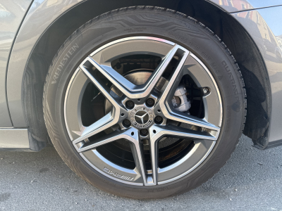 Mercedes-Benz A 180 AMG-LINE 136CV