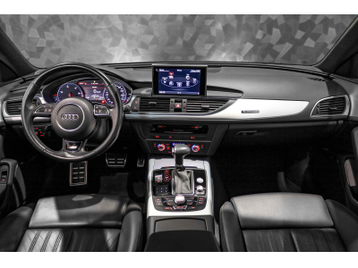 Audi A6 AVANT QUATTRO S-LINE