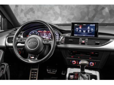 Audi A6 AVANT QUATTRO S-LINE