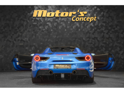 Ferrari 488 Spider 3.9 V8 - BLU CORSA