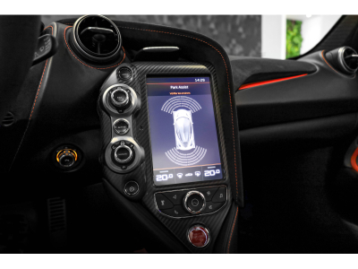 McLaren 720S PERFORMANCE COUPÉ - MEMPHIS RED - SPECIAL PAINT