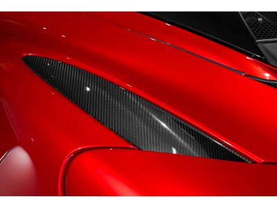 McLaren 720S PERFORMANCE COUPÉ - MEMPHIS RED - SPECIAL PAINT