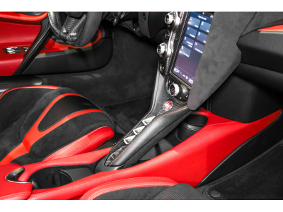 McLaren 720S PERFORMANCE COUPÉ - MEMPHIS RED - SPECIAL PAINT