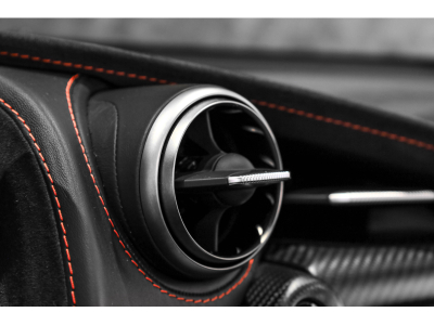 McLaren 720S PERFORMANCE COUPÉ - MEMPHIS RED - SPECIAL PAINT