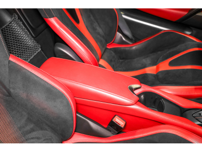 McLaren 720S PERFORMANCE COUPÉ - MEMPHIS RED - SPECIAL PAINT
