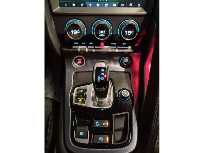 Jaguar F-Type 3.0 V6 P-340 COUPE R-DYNAMIC MERIDIAN PANO CUIR NAVI 1 HAND