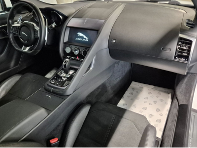 Jaguar F-Type 3.0 V6 P-340 COUPE R-DYNAMIC MERIDIAN PANO CUIR NAVI 1 HAND