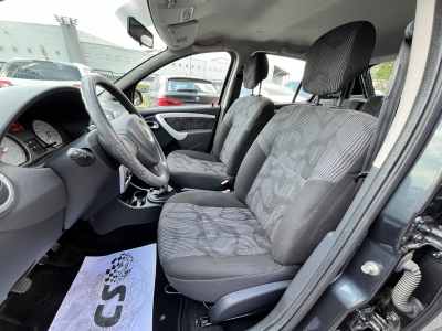 Dacia Sandero 1.2i 75 Lauréate