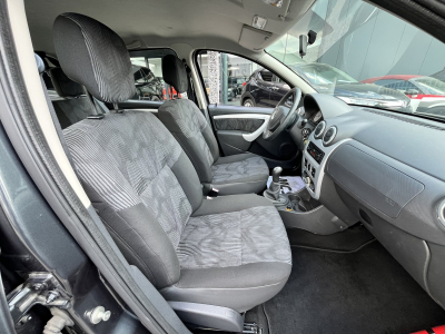 Dacia Sandero 1.2i 75 Lauréate